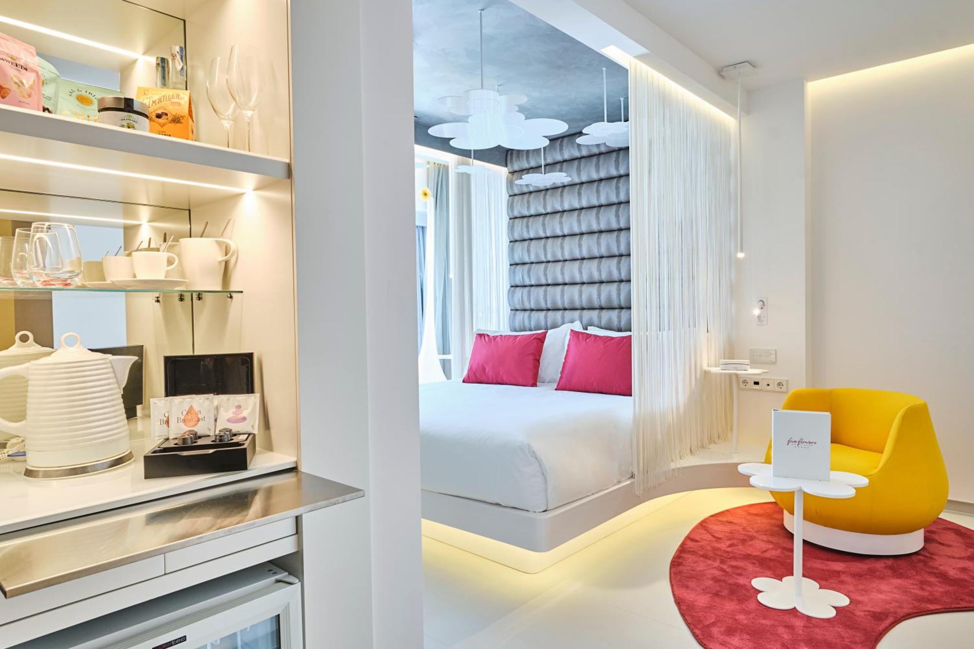 Five Flowers Hotel Formentera, Member Of Melia Collection 埃斯普霍斯 外观 照片