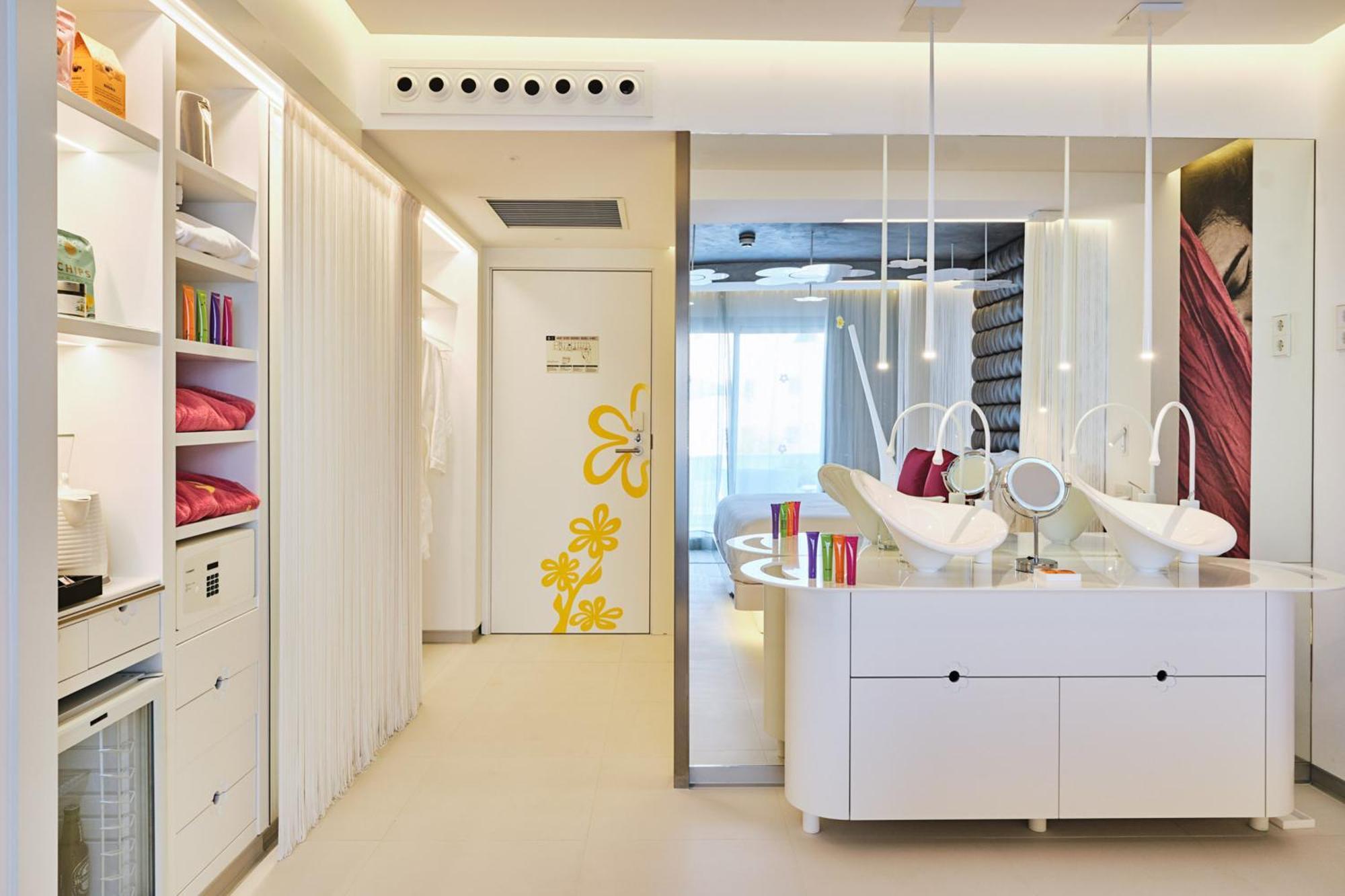 Five Flowers Hotel Formentera, Member Of Melia Collection 埃斯普霍斯 外观 照片